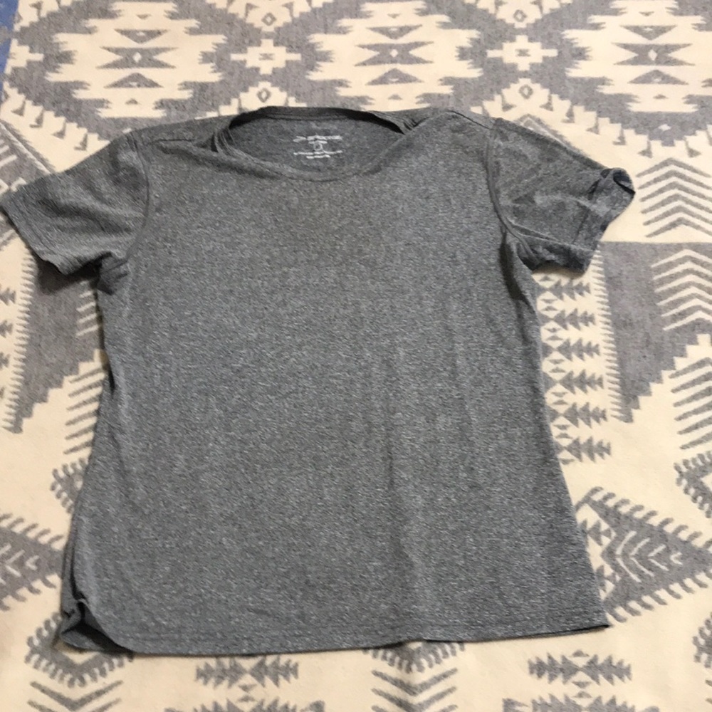 Athletic tee